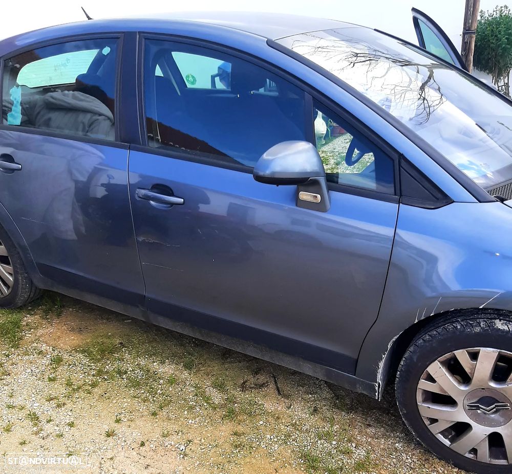 Citroën C4 1.6 HDi 110 Exclusive - 3