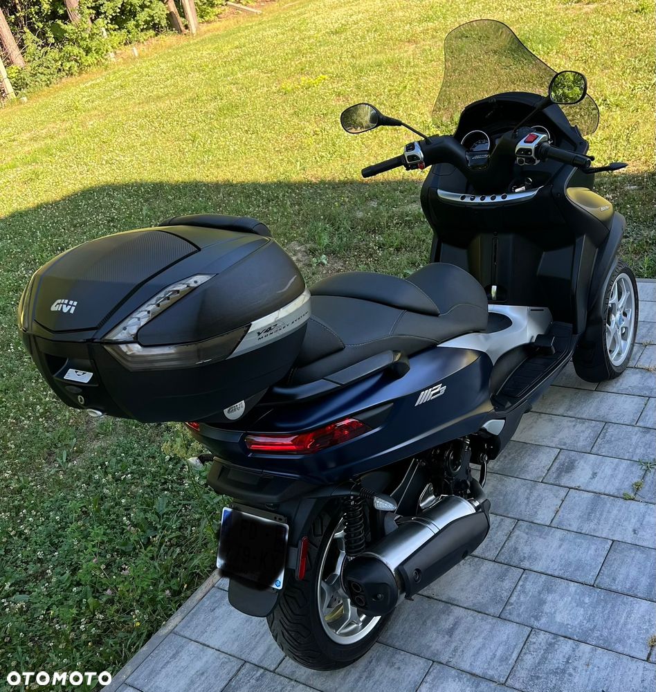 Piaggio MP-3 - 16