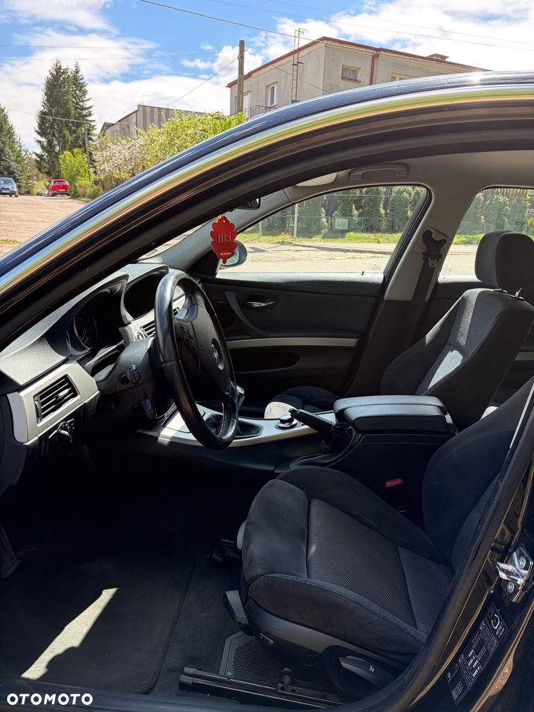 BMW Seria 3 325i - 8