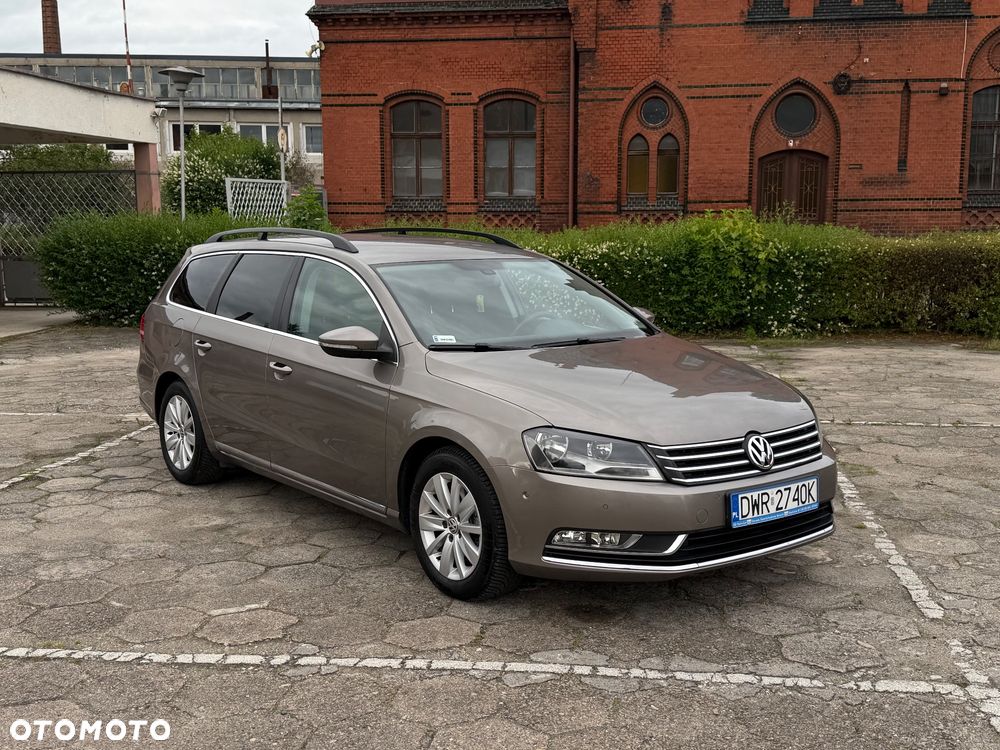 Volkswagen Passat 2.0 TDI DPF BlueMotion Technology Comfortline - 4