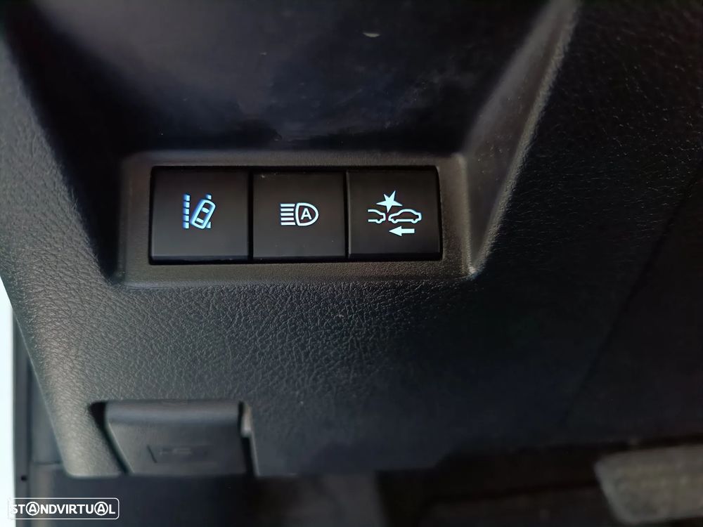 Toyota Yaris 1.5 HDF Comfort - 36