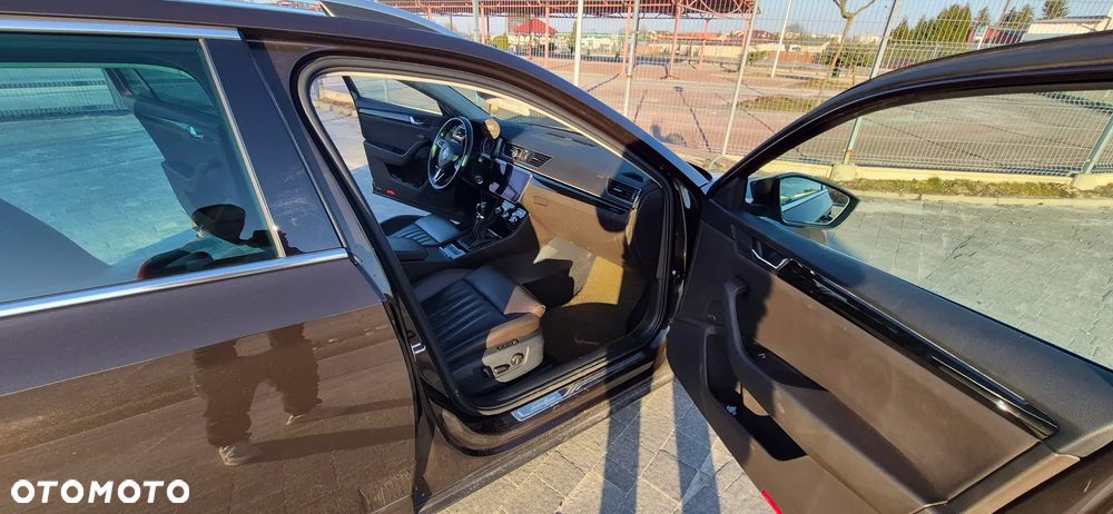 Skoda Superb 2.0 TDI L&K - 8