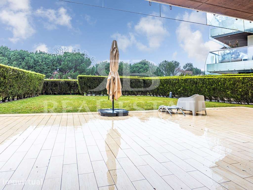T2 no condomínio SCALA Cascais | Jardim privado e jardim do condomí... - Grande imagem: 3/38