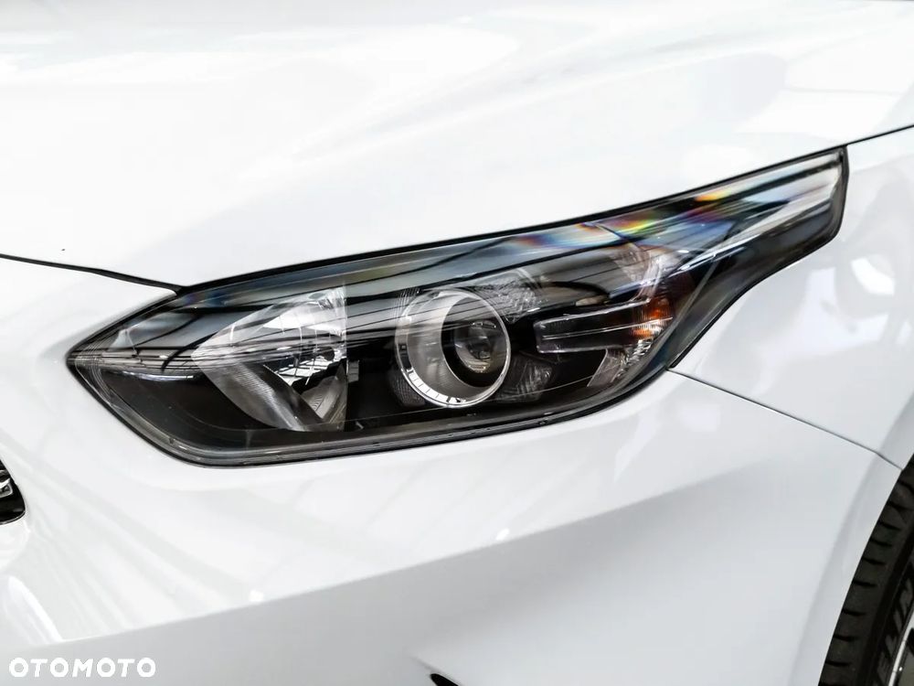 Kia Ceed 1.5 T-GDI M - 10