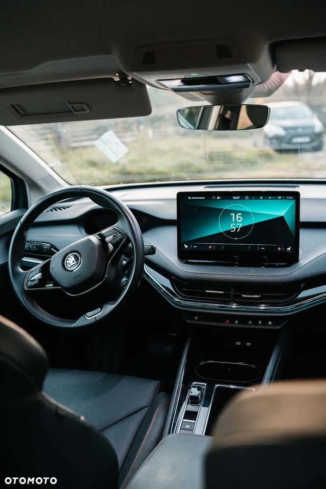 Skoda Enyaq 60 62kWh Clever - 17