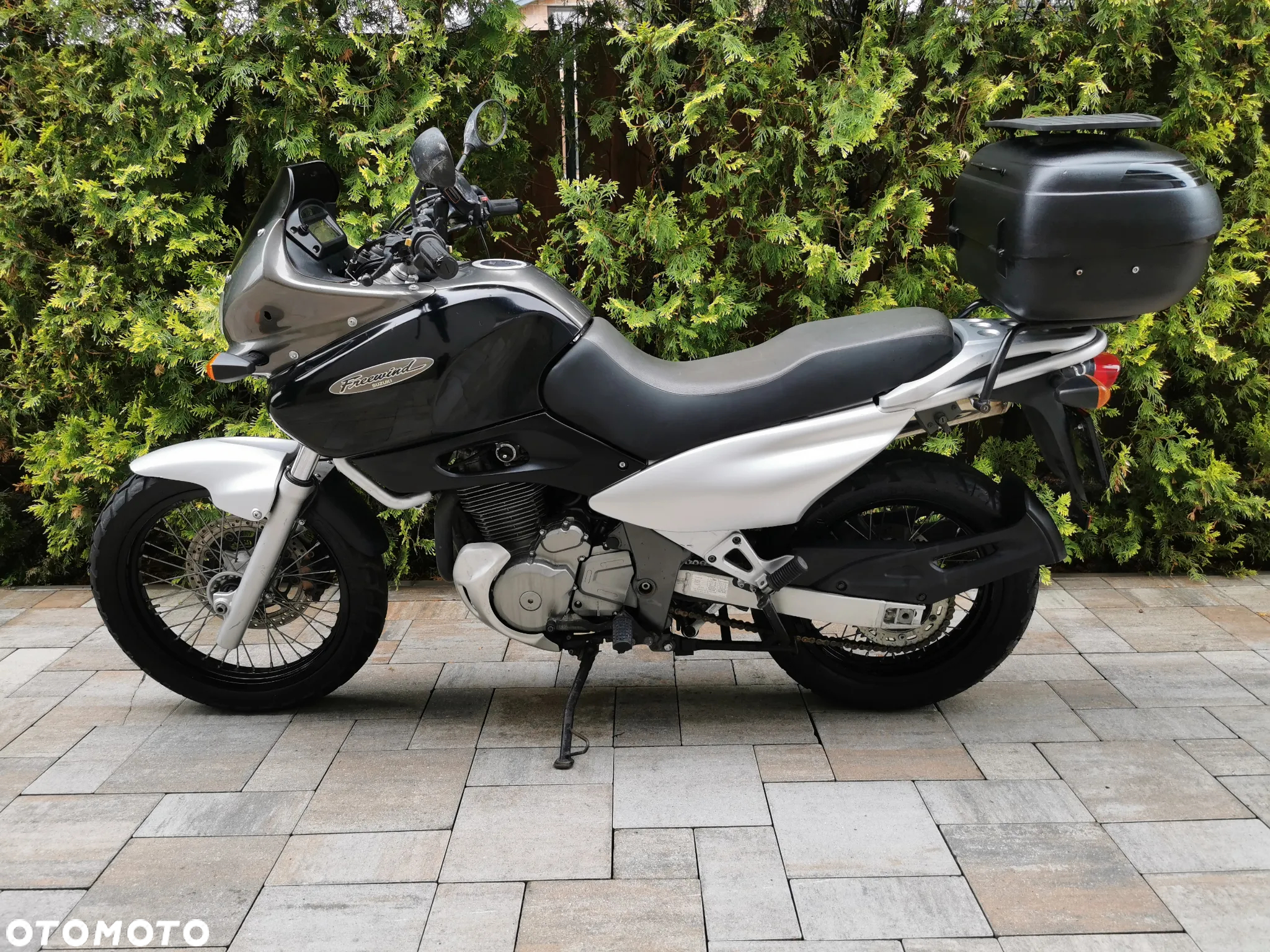 Suzuki XF