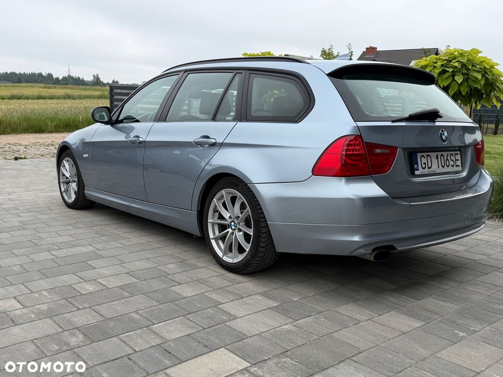 BMW Seria 3 320d - 16