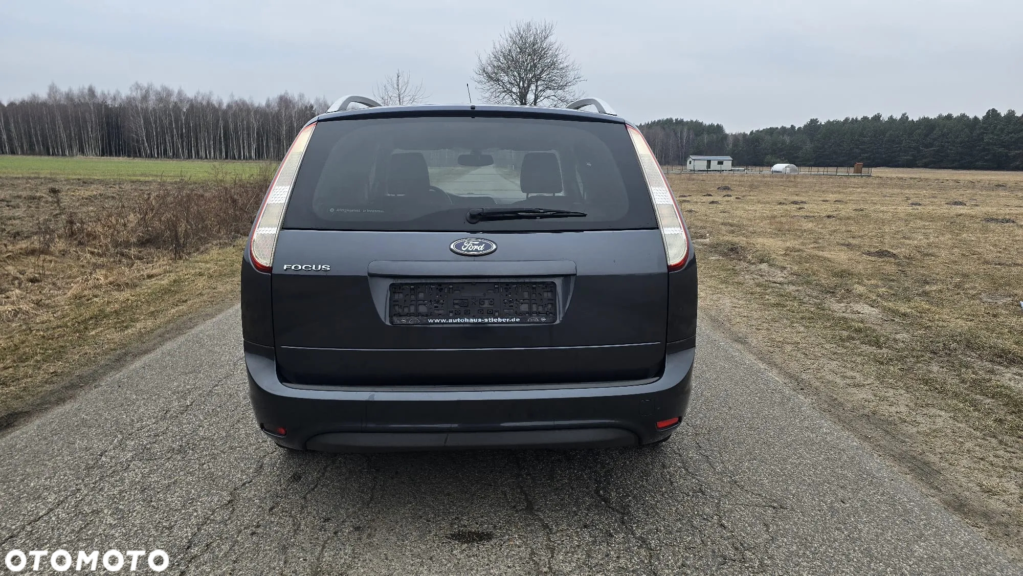 Ford Focus 1.6 16V Ambiente - 8
