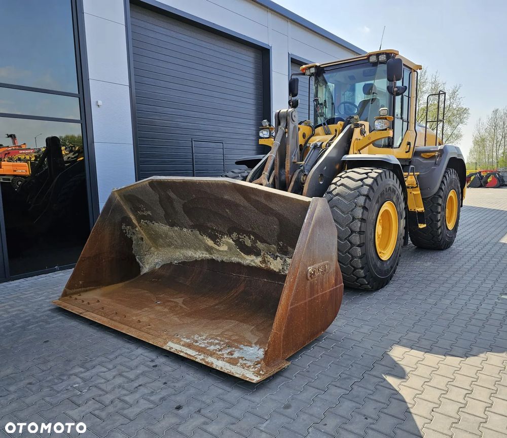 Volvo L 120 H - 7