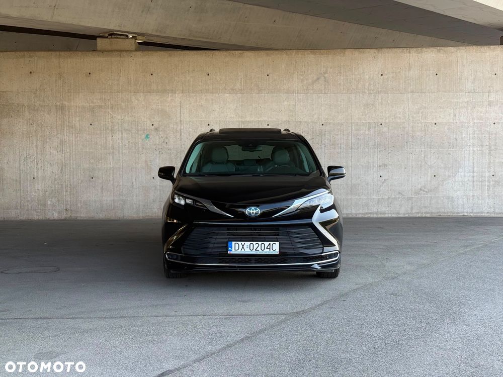 Toyota Sienna 2024 photo 2