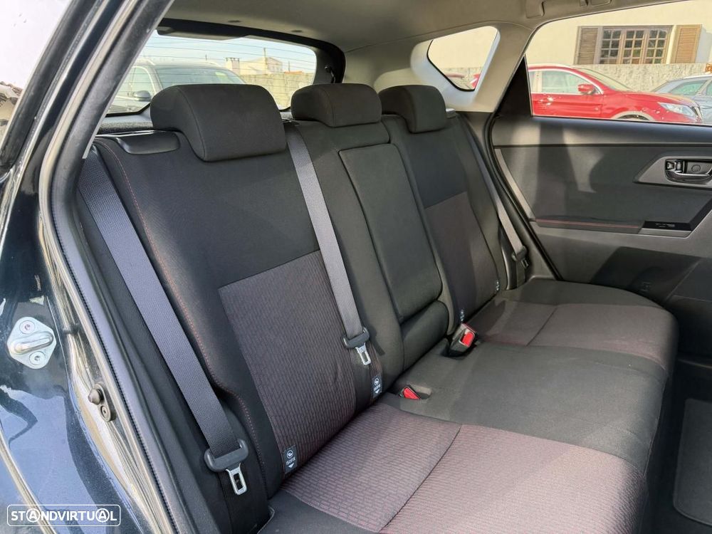 Toyota Auris 1.4 D-4D Exclusive - 22