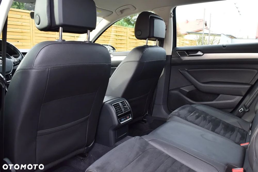 Volkswagen Passat 2.0 TDI BMT Highline DSG - 33