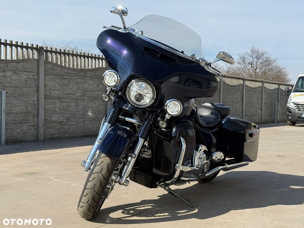 Harley-Davidson CVO Street Glide - 1
