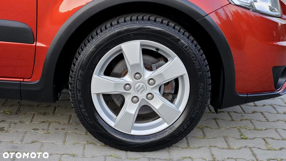 Suzuki SX4 1.6 Premium - 35