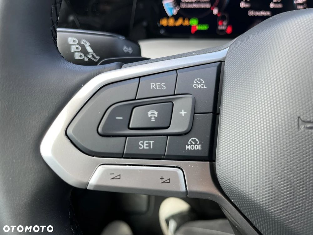 Volkswagen Golf 1.5 eTSI mHEV Life Plus DSG - 27