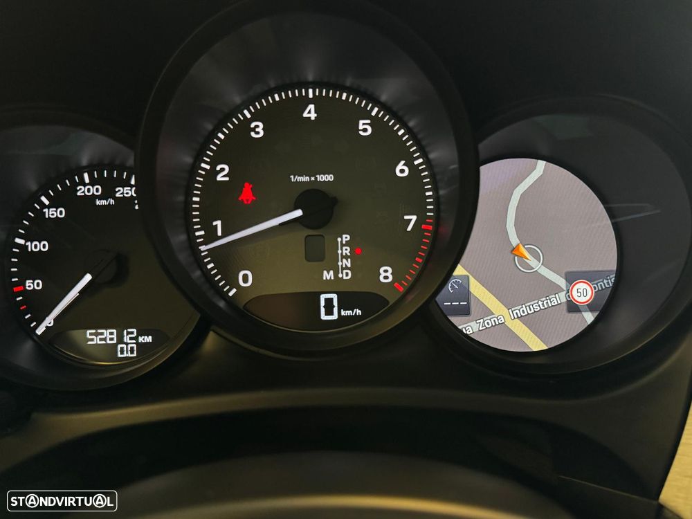 Porsche Macan S - 32