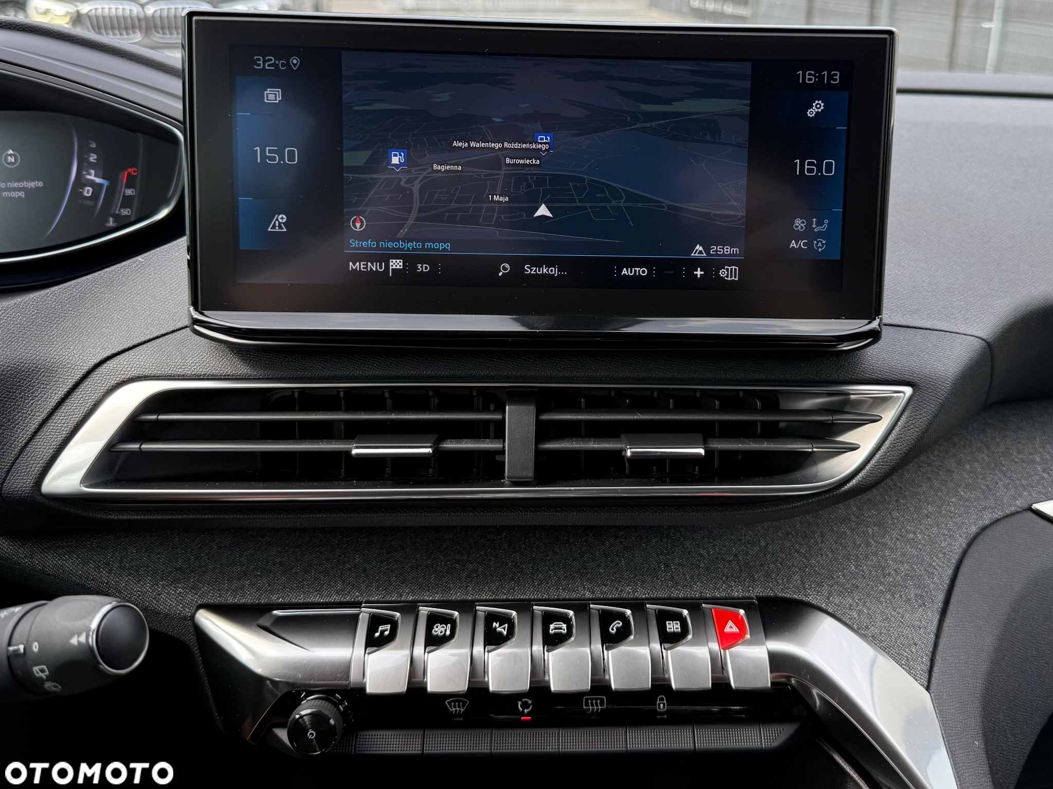 Peugeot 3008 1.5 BlueHDi Allure Pack S&S EAT8 - 17
