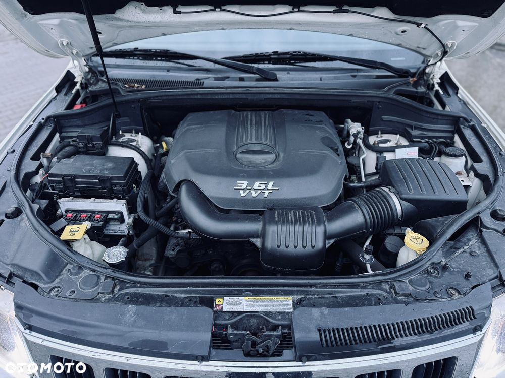 Jeep Grand Cherokee - 21