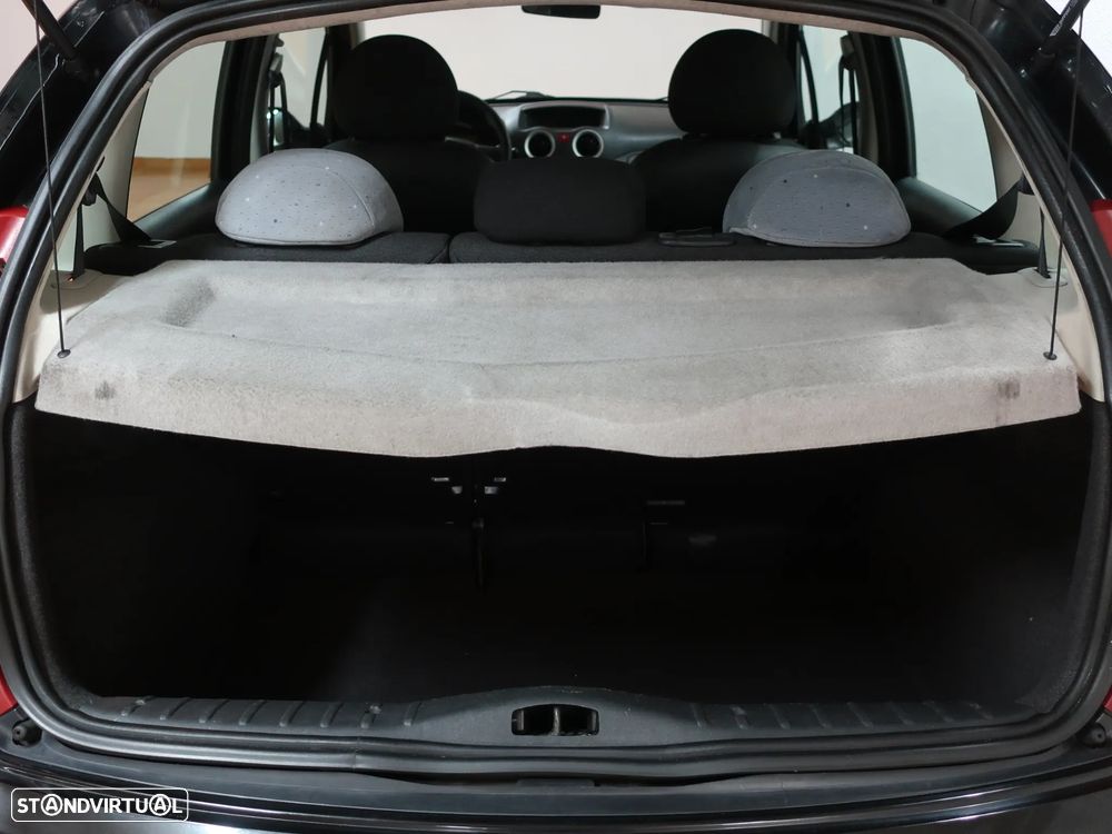 Citroën C3 1.4 HDi SX + - 12