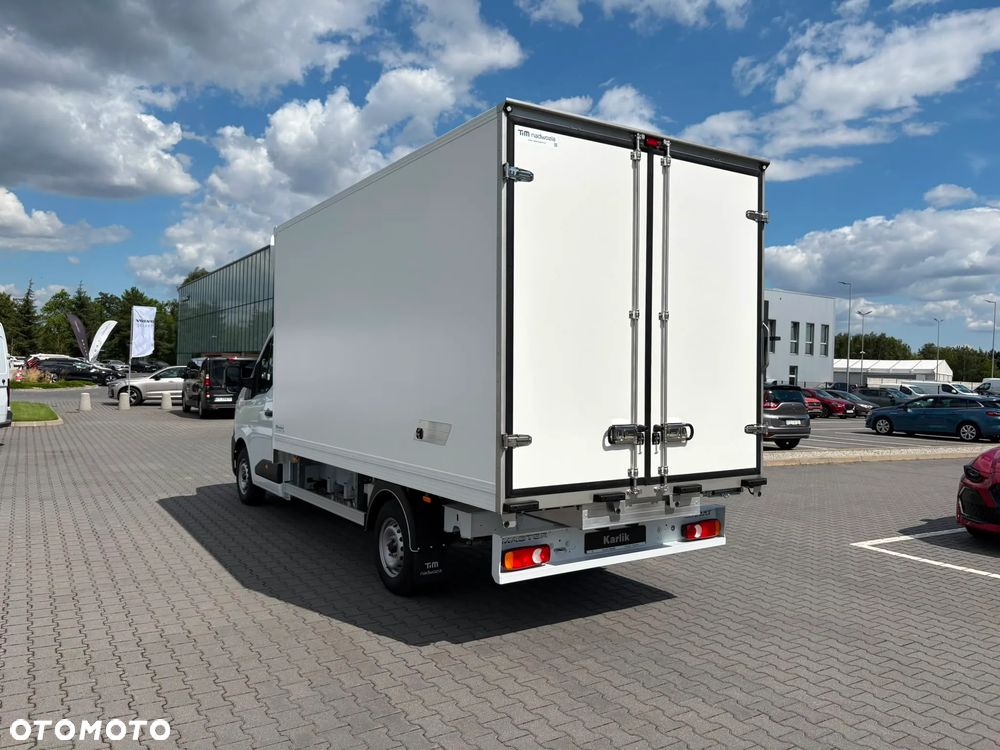 Renault nowy Master kontener izotermiczny 8 EP - 9