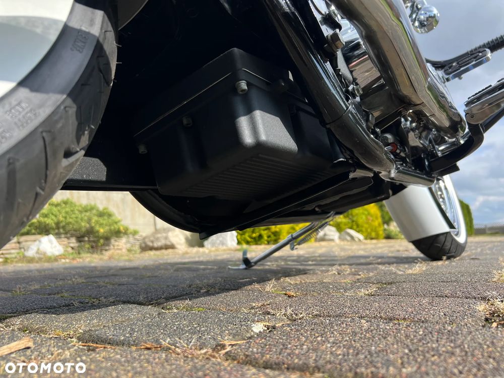 Harley-Davidson Touring Road King - 24