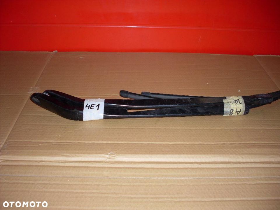 RAMIONA WYCIERACZEK AUDI A8 4E1 4E D3 2004-2008 - 1