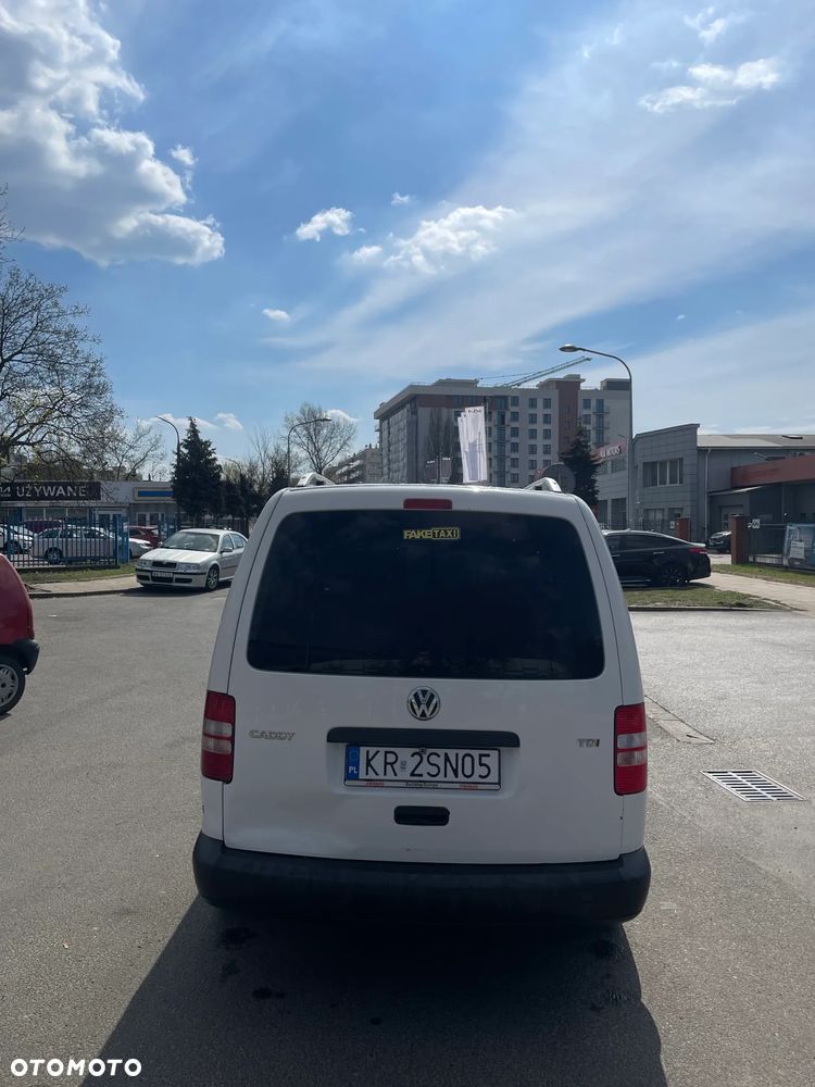 Volkswagen Caddy - 9