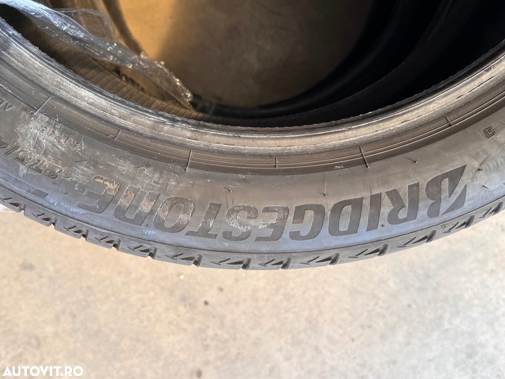Vând set anvelope 245/45/20-275/40/20 bridgestone de vară cu runflat ca noi - 11