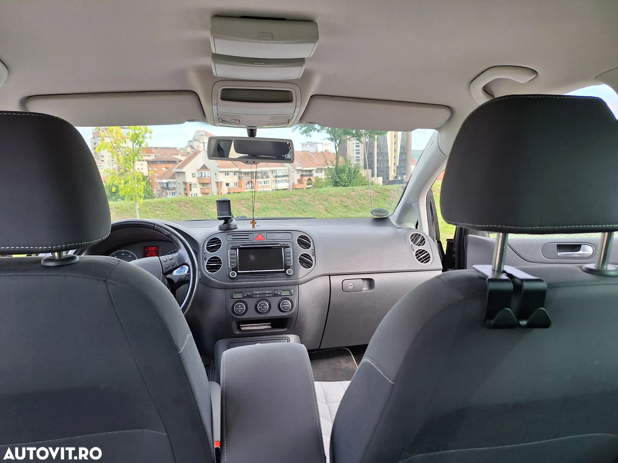 Volkswagen Golf Plus 1.4 TSI DSG United - 17