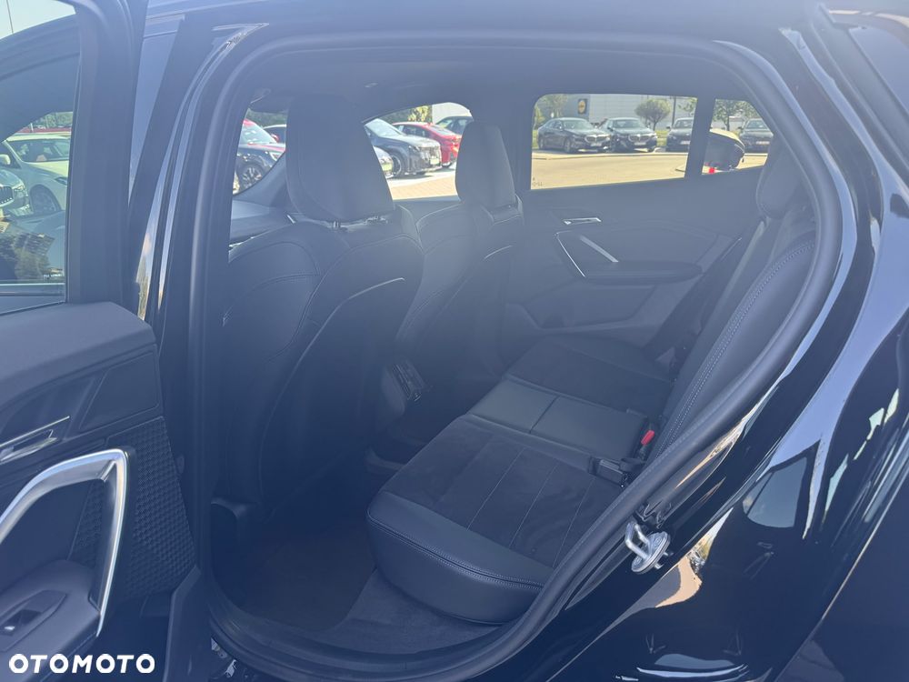 BMW X2 sDrive20d mHEV - 11
