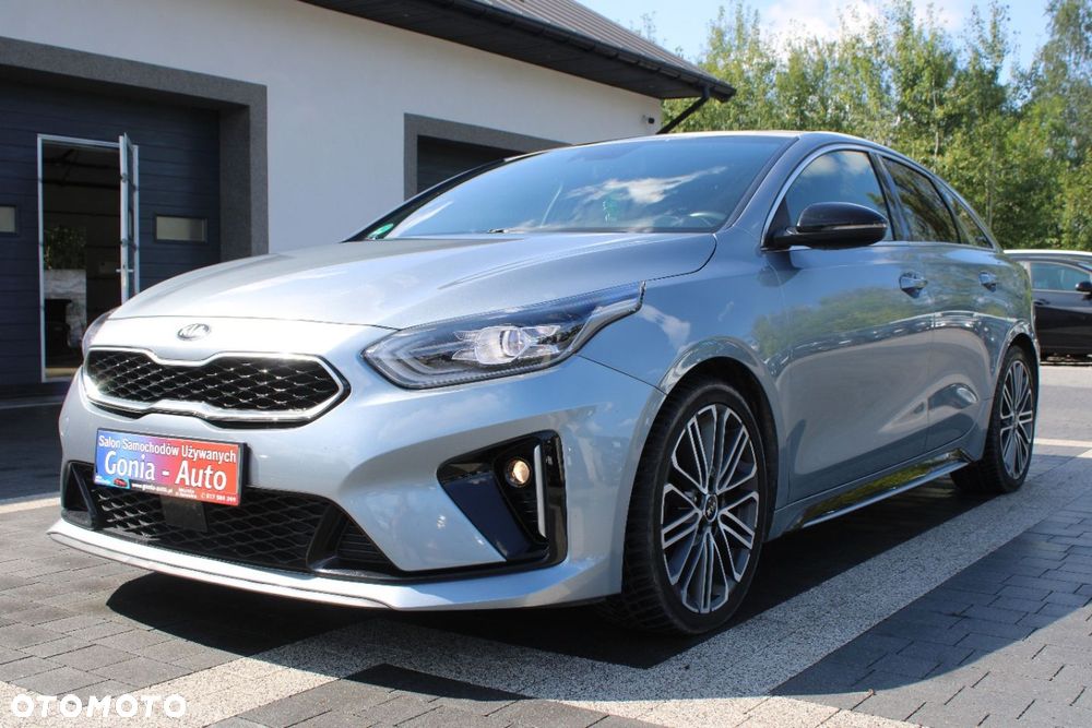 Kia ProCeed - 12
