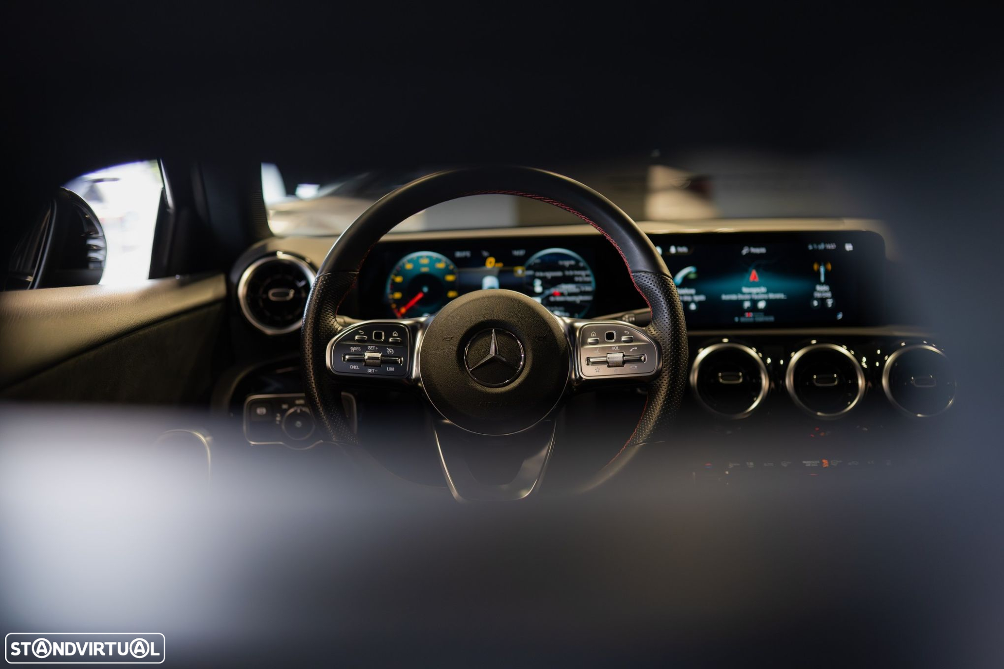 Mercedes-Benz A 250 e AMG Line - 33