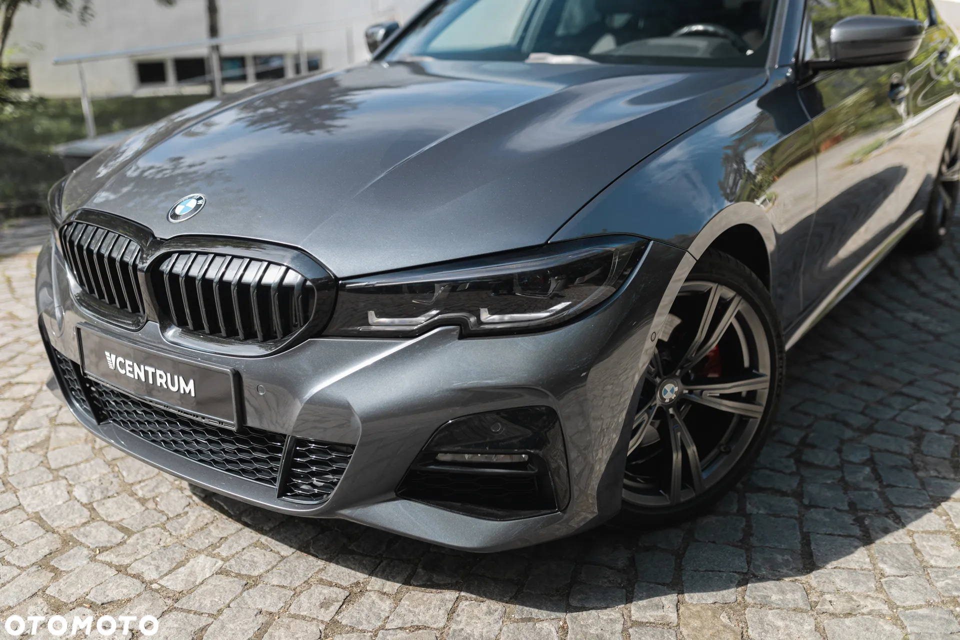 BMW Seria 3 330i xDrive M Sport - 2