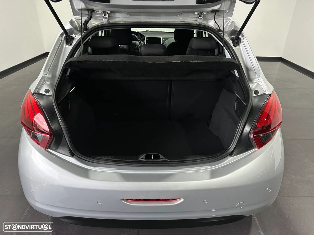 Peugeot 208 1.2 PureTech Style - 8