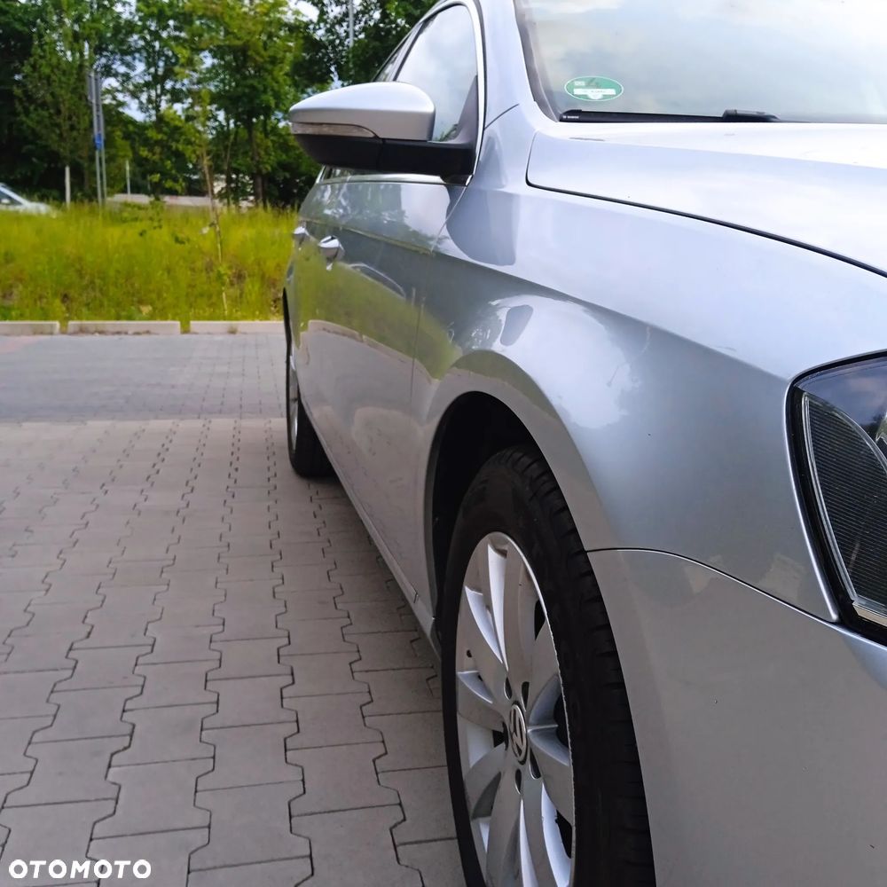 Volkswagen Passat 2.0 TDI Comfortline - 4