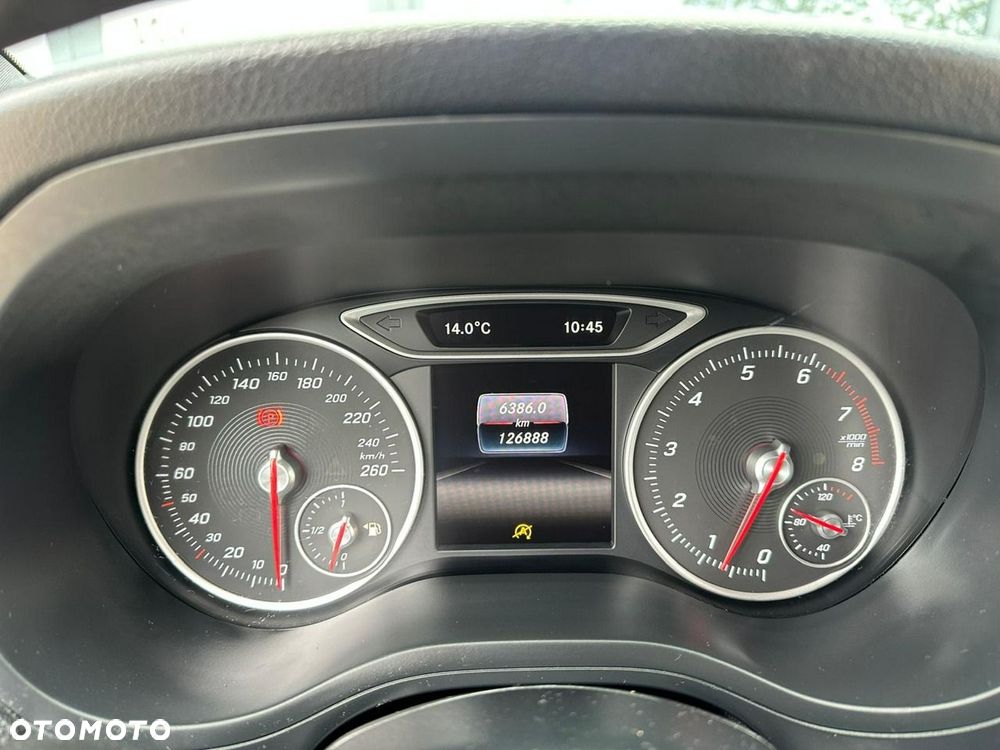 Mercedes-Benz Klasa B 180 Style - 19