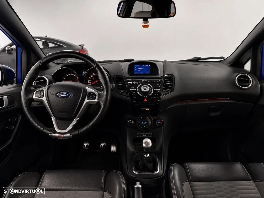 Ford Fiesta 1.6 EcoBoost c/ Pack Pele Desportiva ST - 11