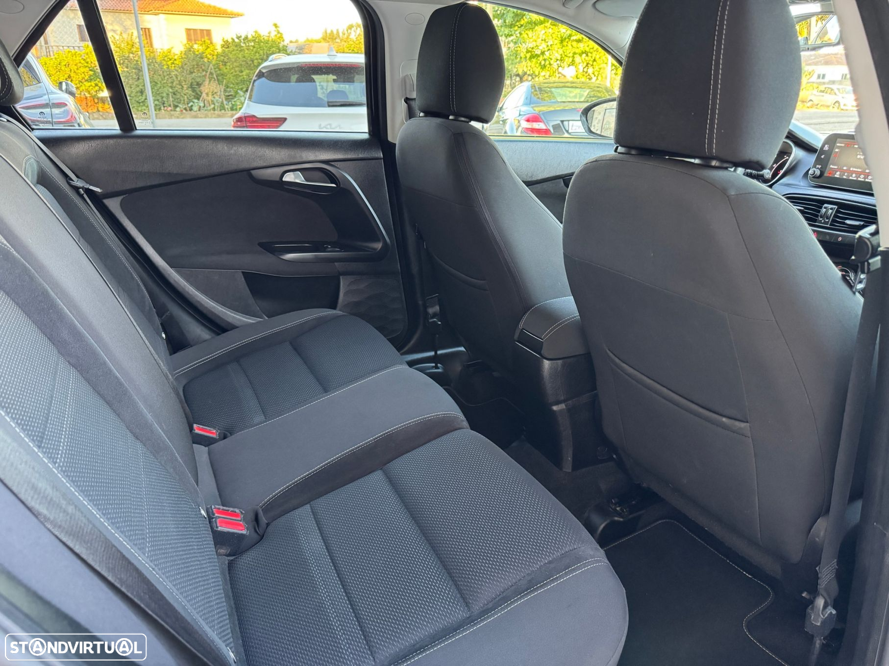 Fiat Tipo Station Wagon 1.3 M-Jet Lounge - 17