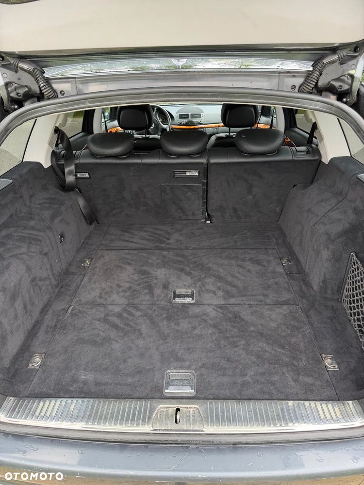 Mercedes-Benz Klasa E 220 CDI Automatik Elegance DPF BusinessEDITION - 23