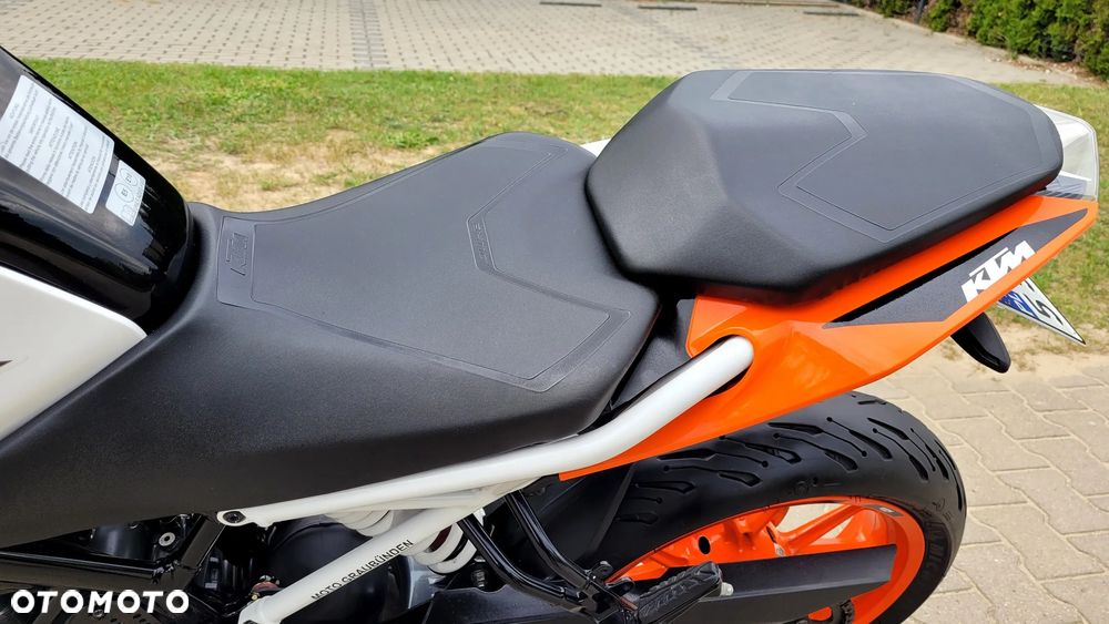 KTM Duke 125 - 10