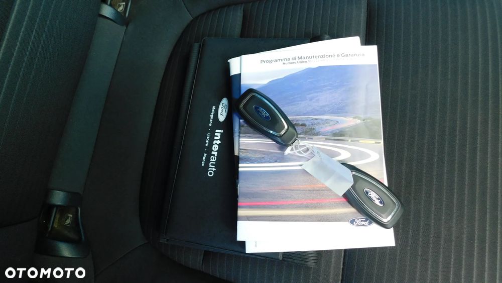 Ford Kuga 2.5 Duratec PHEV ST-LINE X - 10
