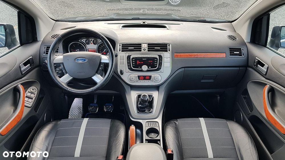 Ford Kuga 2.0 TDCi 4x4 Titanium - 17