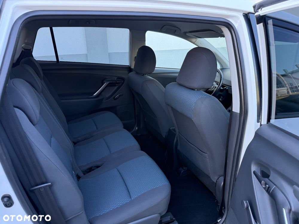 Toyota Verso 1.6 Active EU6 - 11