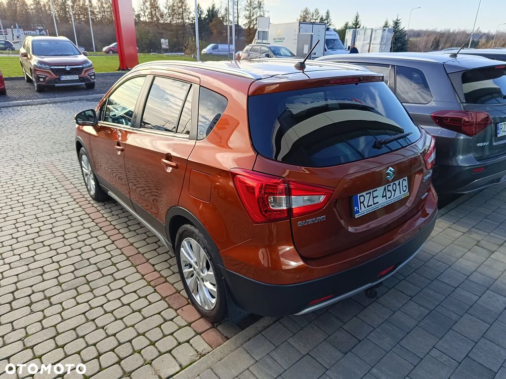 Suzuki SX4 S-Cross 1.4 T Premium 4WD - 3
