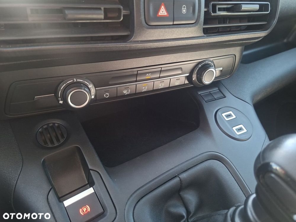 Toyota PROACE CITY - 25