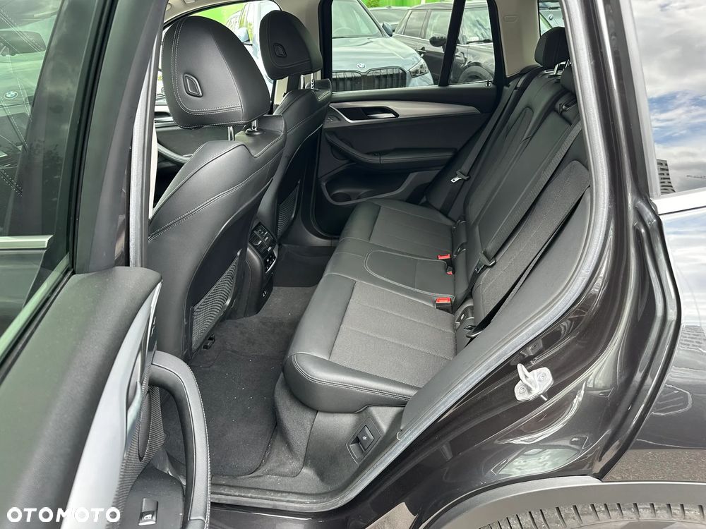BMW X3 xDrive20d MHEV xLine - 8
