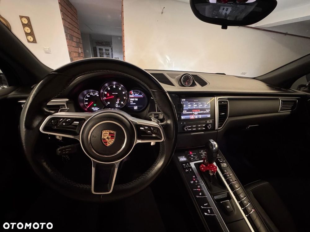 Porsche Macan Standard - 12