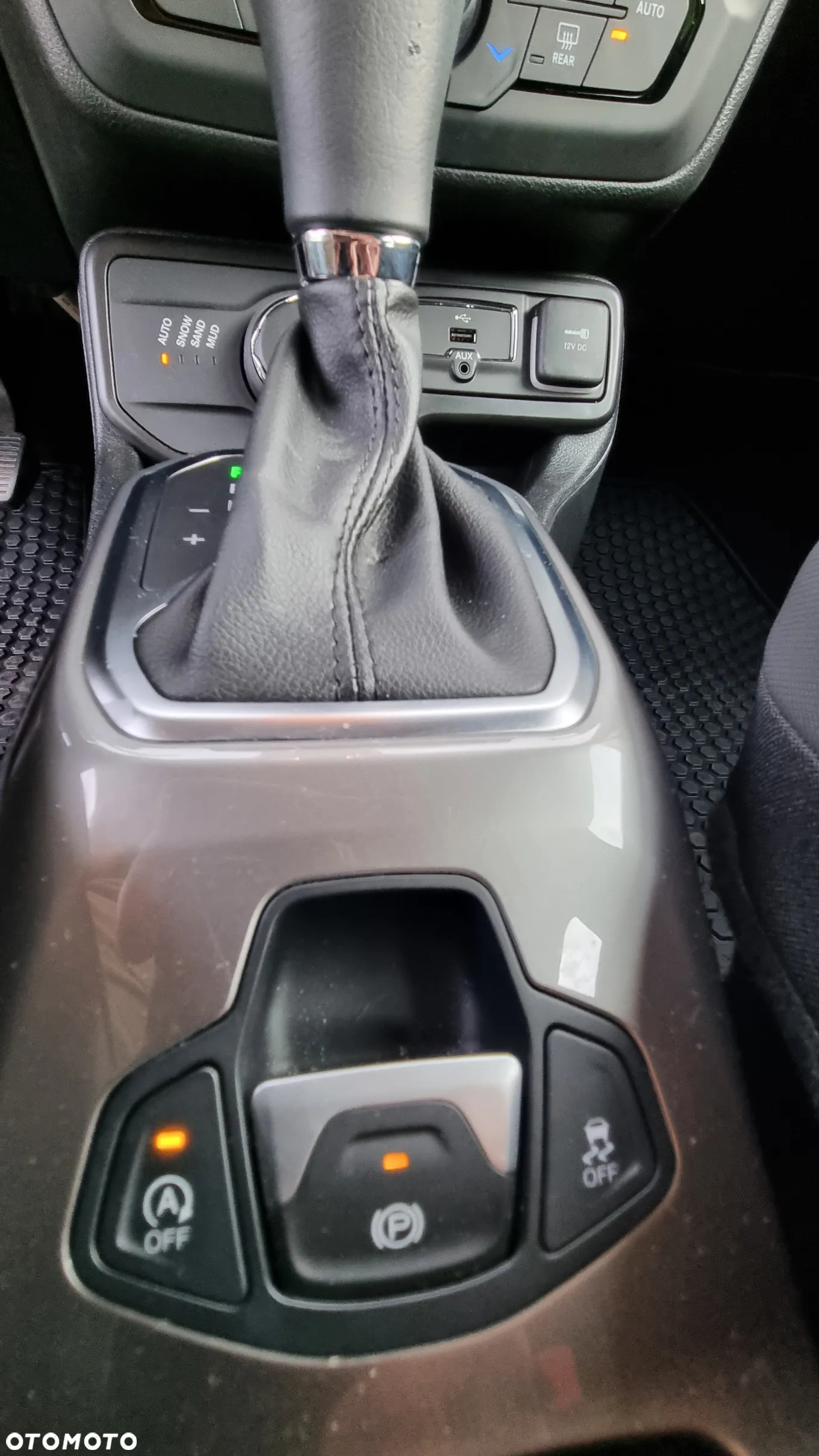 Jeep Renegade 1.3 GSE T4 Turbo Limited 4x4 S&S - 28