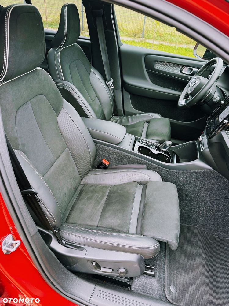 Volvo XC 40 T5 AWD R-Design (Intro Edition) - 9