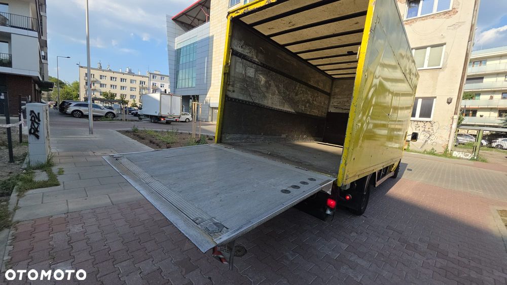 Mercedes-Benz Sprinter - 37